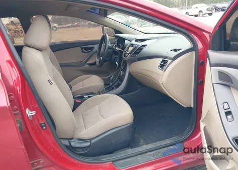 2015 Hyundai Elantra Se z USA, uszkodzony, nr VIN KMHDH4AE2FU377597